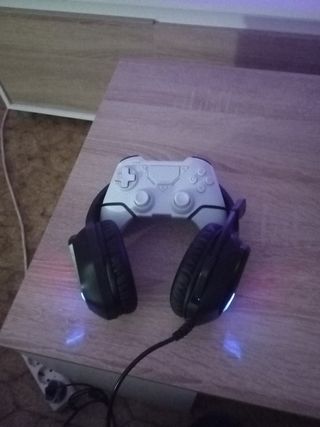 Mando y cascos gamer RGB