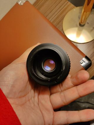 Objetivo Tamron f2,5/28mm para Fujifilm