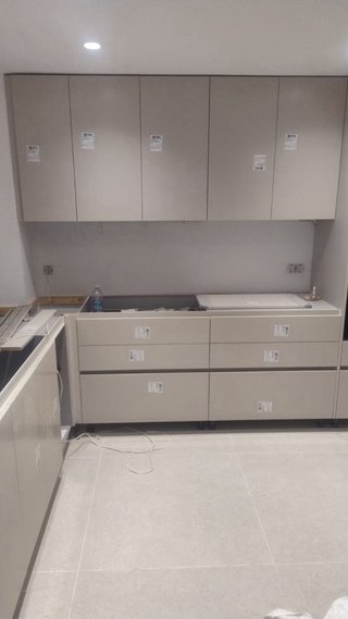 Montaje y desmontaje de muebles desde