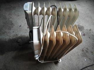 Dos radiadores eléctricos