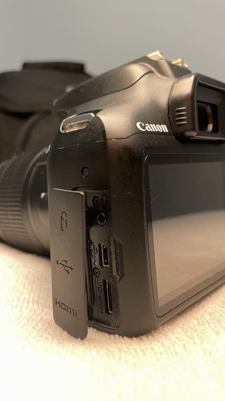 Cámara Canon EOS 1300D