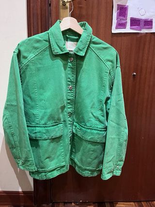 Cazadora oversize pull and bear mujer .Talla S