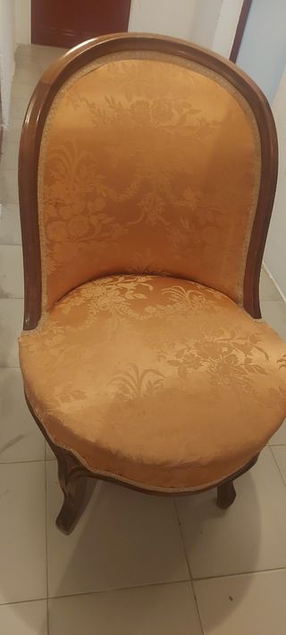 SILLA DESCALZADORA ISABELINA