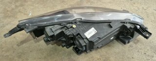 VENDO FARO IZQUIERDO FORD KUGA 2022