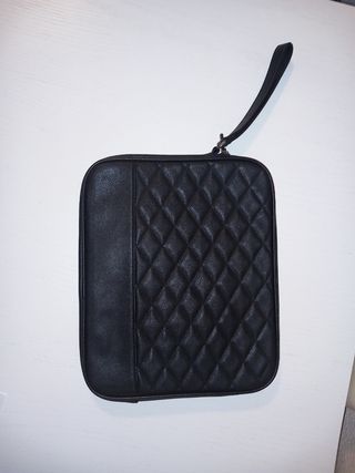 Cartera de mano negra