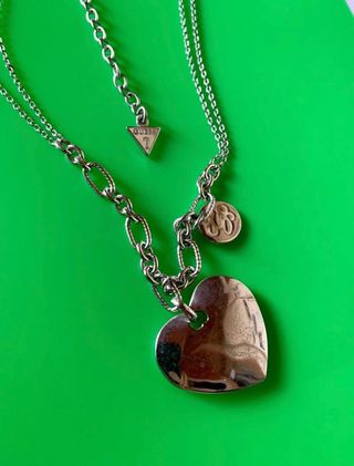 collana guess con ciondolo a forma di cuore
