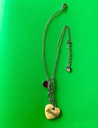 collana guess con ciondolo a forma di cuore