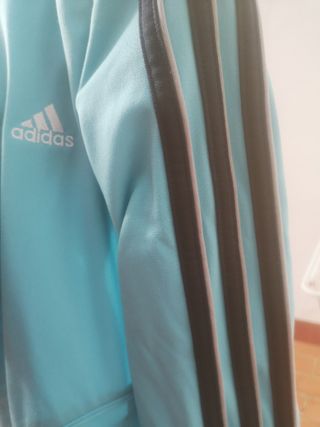 Chaqueta adidas