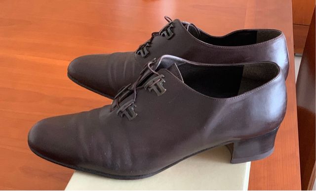 ZAPATO ABOTINADO FARRUTX PIEL 39