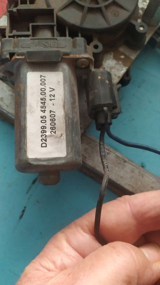 Elevalunas izquierdo Fiat Punto 188