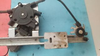 Elevalunas izquierdo Fiat Punto 188