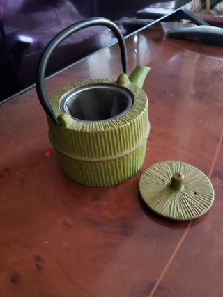 Tetera hierro forjado