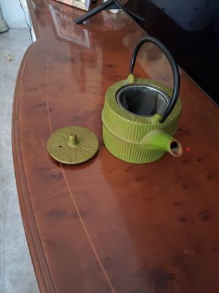 Tetera hierro forjado