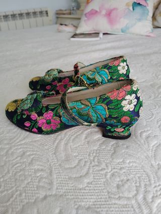 Zapatos fallera niña