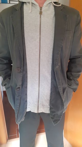 Americana sobrepuesta