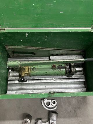 Curvadora VAS CHE2 de M16 a M63 hidráulica manual