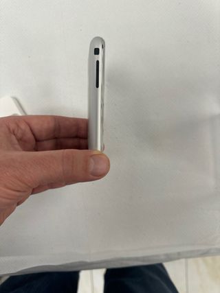 iPhone 2G da 8GB prima generazione da collezione