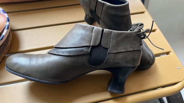 Zapatos de tacón en piel