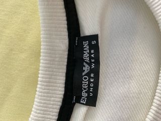 Emporio Armani sudadera sin capucha y sin usar