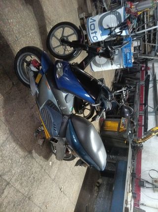 Scooter Aprilia area51