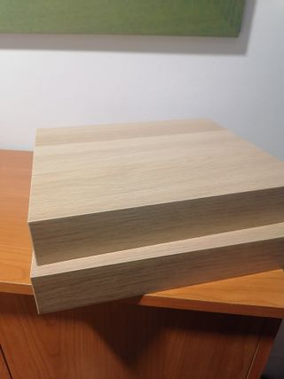 Estante de pared / mesita