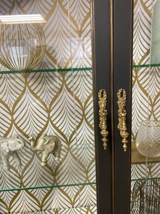 Vitrina  de los años 50 restaurada