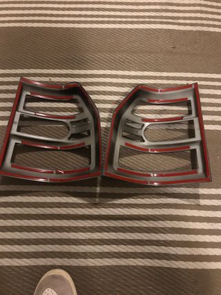 Cubierta luces traseras Mitsubishi pajero