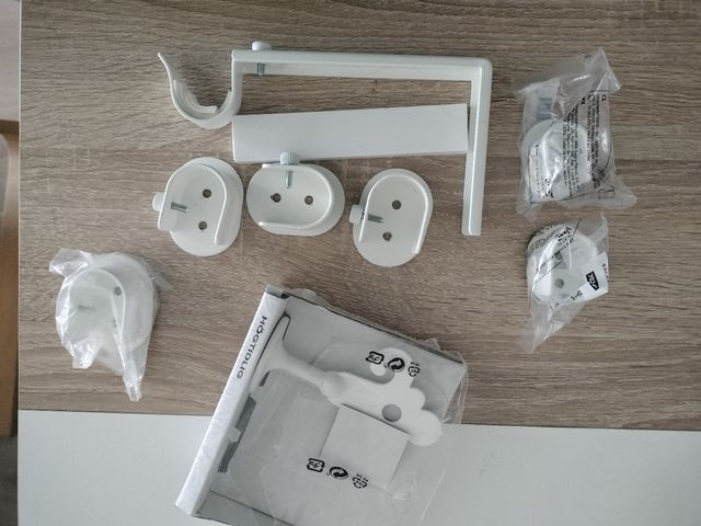 Cortinas y soportes todo de IKEA