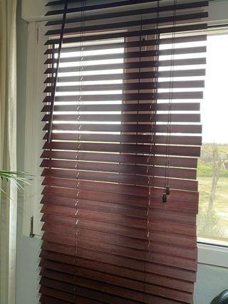 Tenda o tenda veneziana in legno