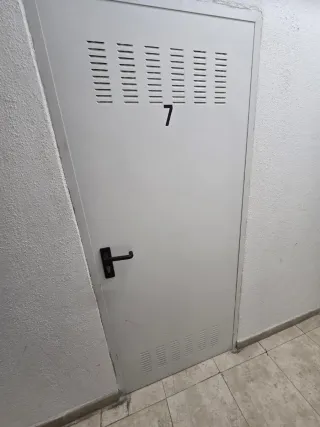 Trastero venta o  alquiler en  Av Zarautz 4 metros