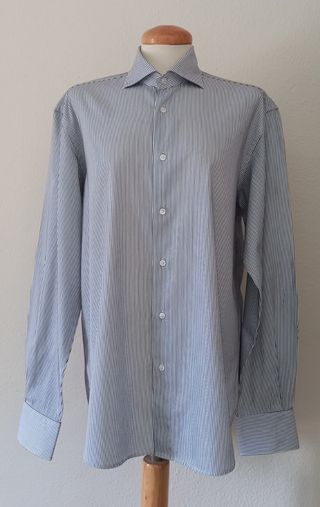 Camisa blanca de hombre de rayas 