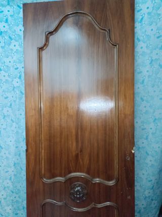 Puerta madera maciza