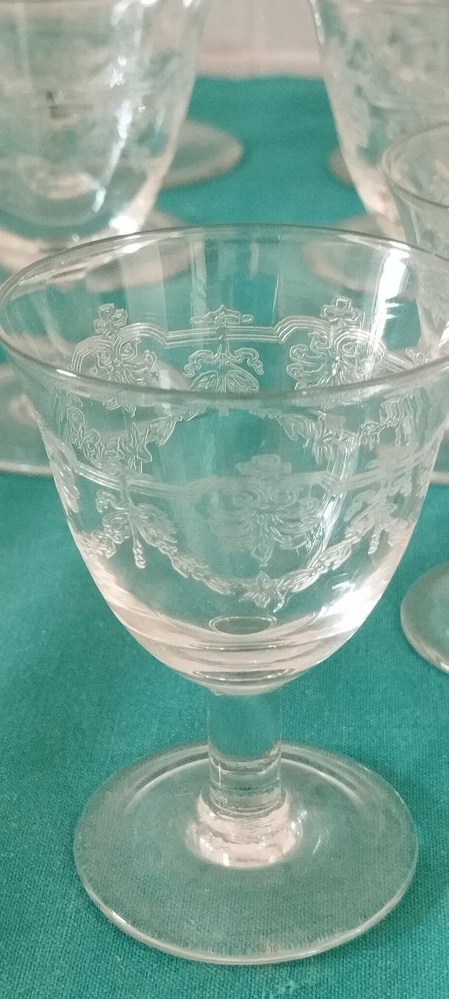 Servizio bicchieri vetro lavorato anni 50