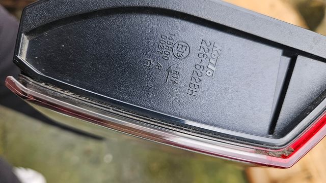 FANALE POSTERIORE EST DX HONDA HRV VEZEL