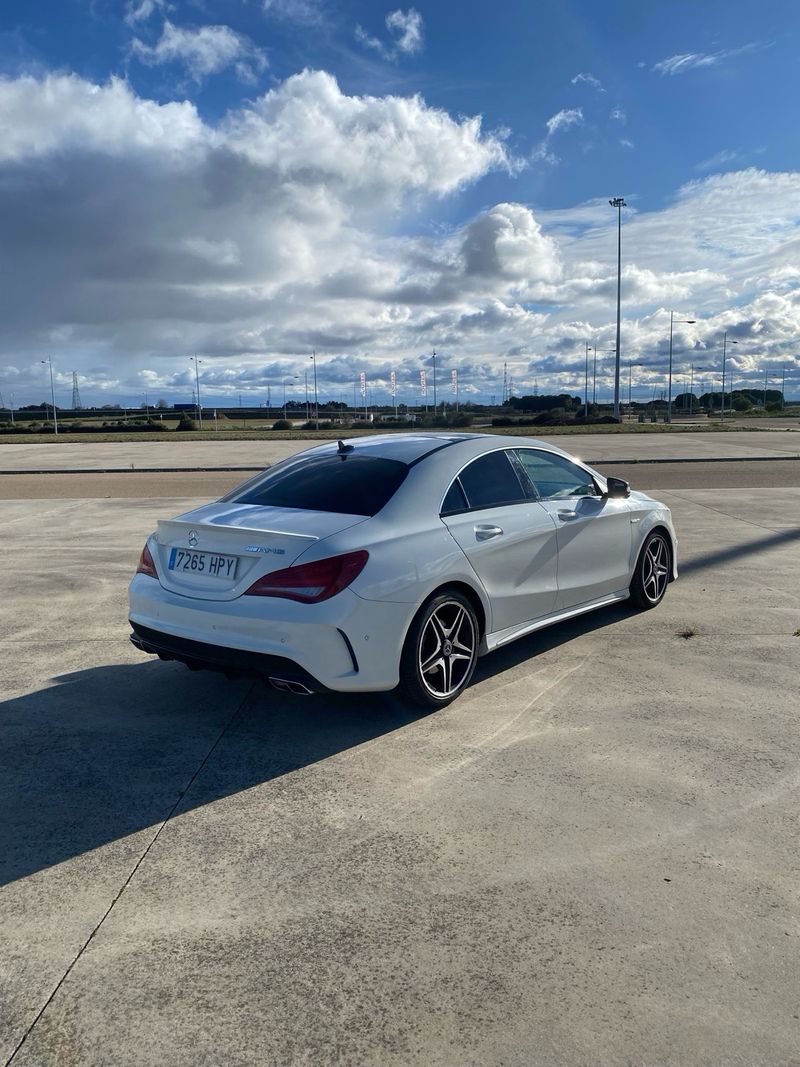 Mercedes-Benz Clase CLA 2014 - foto 1