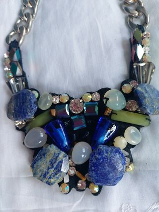 Collar de piedras