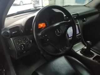 Mercedes-Benz COUPE-220 2001