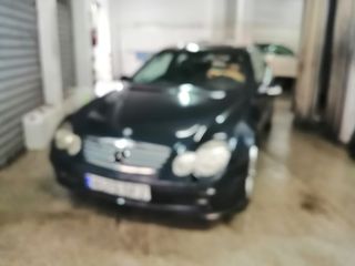 Mercedes-Benz COUPE-220 2001