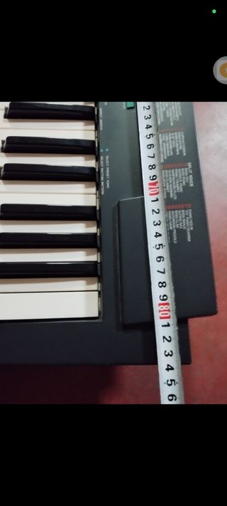 Teclado YAMAHA PSR2 49 teclas