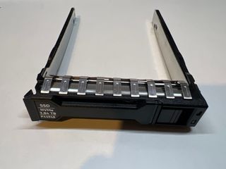 Soporte SSD NVMe P44948