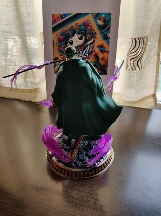 Figura de acción - Zoro One piece + Regalo