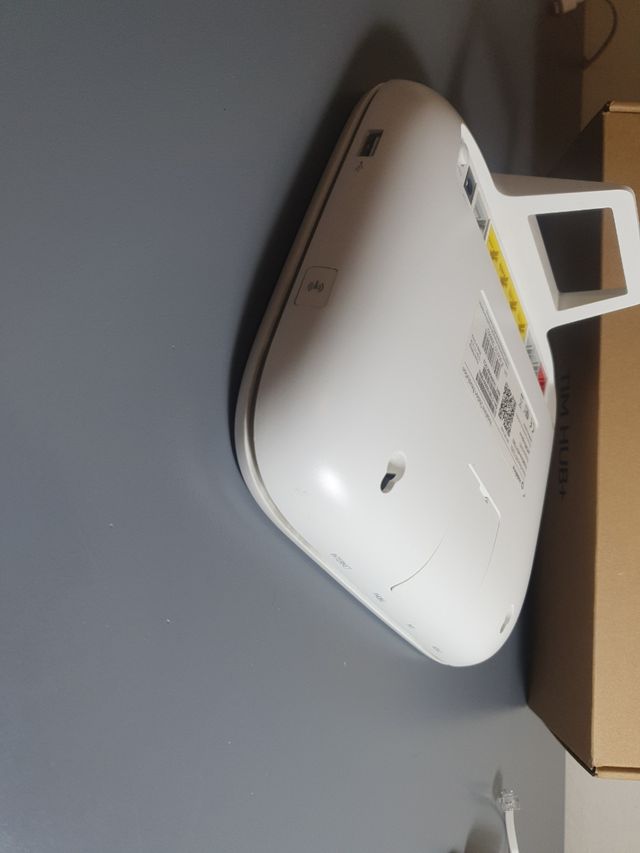 Vodafone Station Revolution modem router