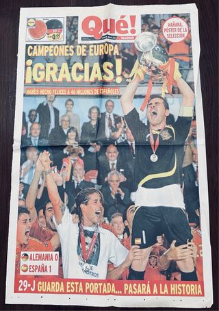 Periódico Mundial 2010 y pósters selección