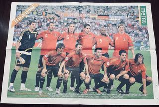 Periódico Mundial 2010 y pósters selección