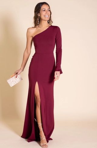 Vestido de fiesta color burdeos