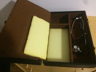 Maletín médico de piel