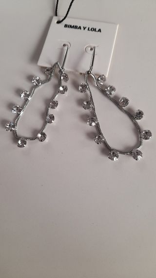 Pendientes largos forma gota cristales