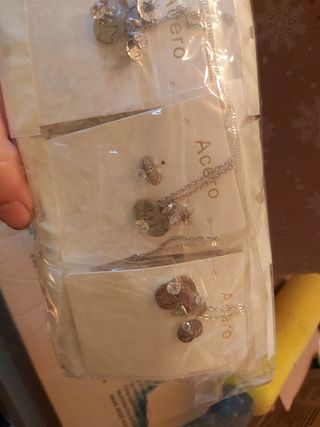 Colgante y pendientes chanel