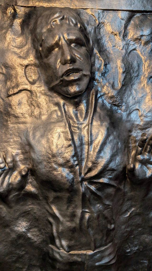 Star Wars - Han solo en carbonita a tamaño real