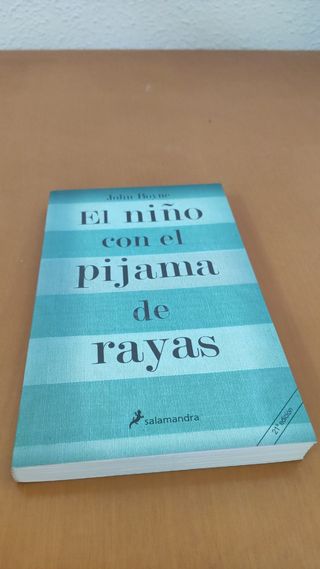 LIBRO EL NIÑO CON EL PIJAMA DE RAYAS